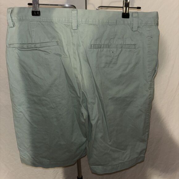 Banana Republic Aiden Shorts Mens Sz 33 Seafoam Green Easter Spring Preppy - Picture 3 of 3